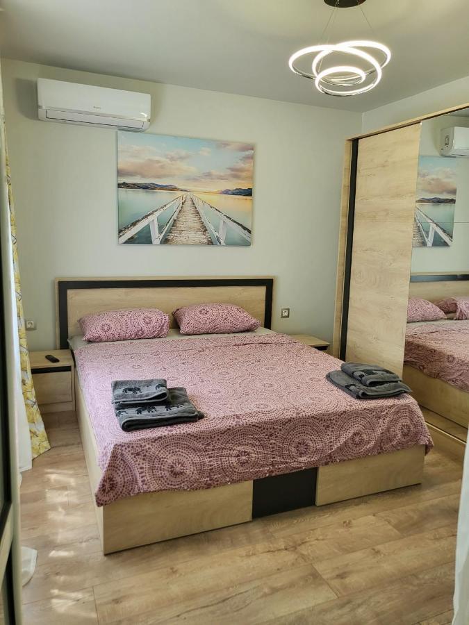 Apartments Relax 3&4 Varna Buitenkant foto